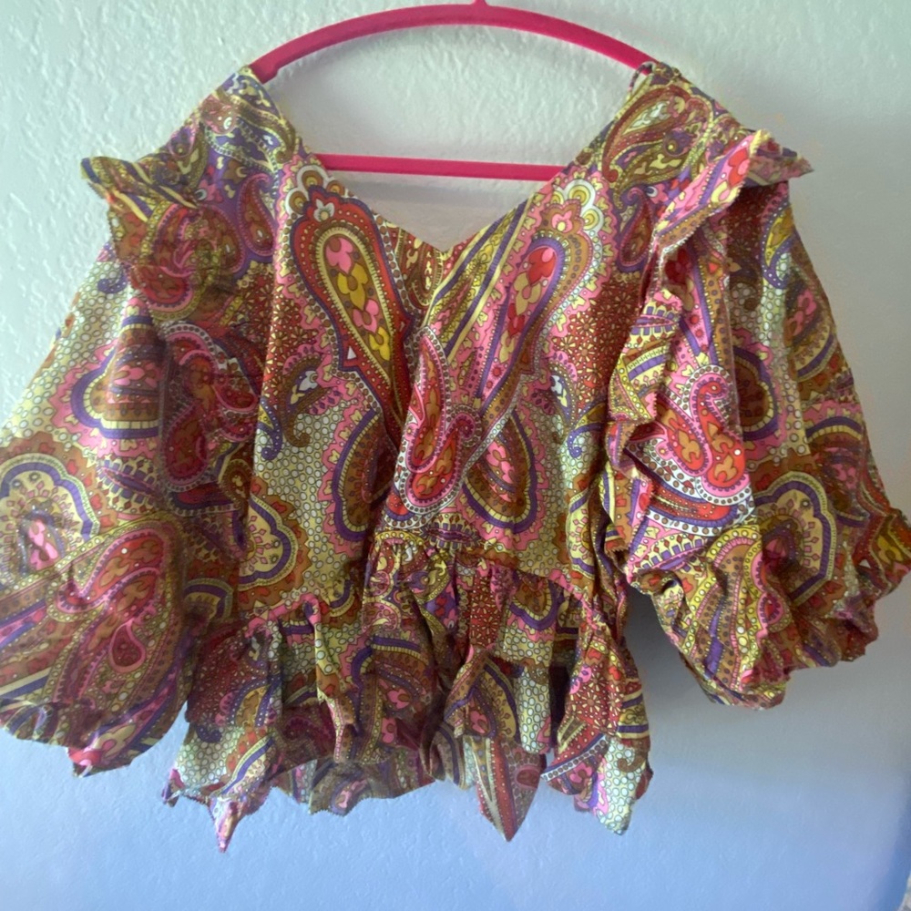 Love the Label Ruffles Abstract Blouse sz large - Picture 5 of 10